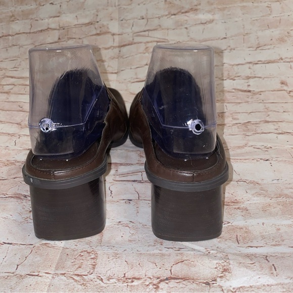 Sold - Picture 4 of 5